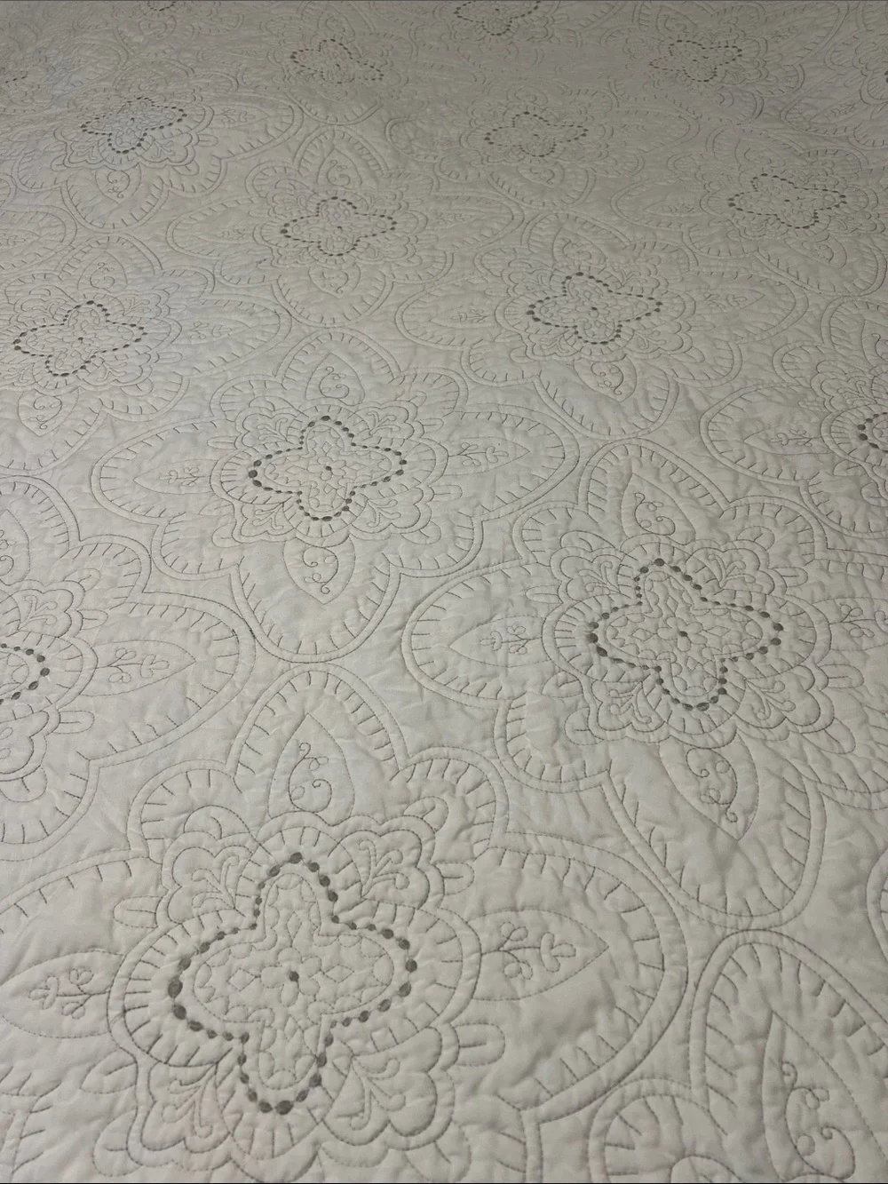 Vintage Cream Quilted Floral Medallion Bedspread